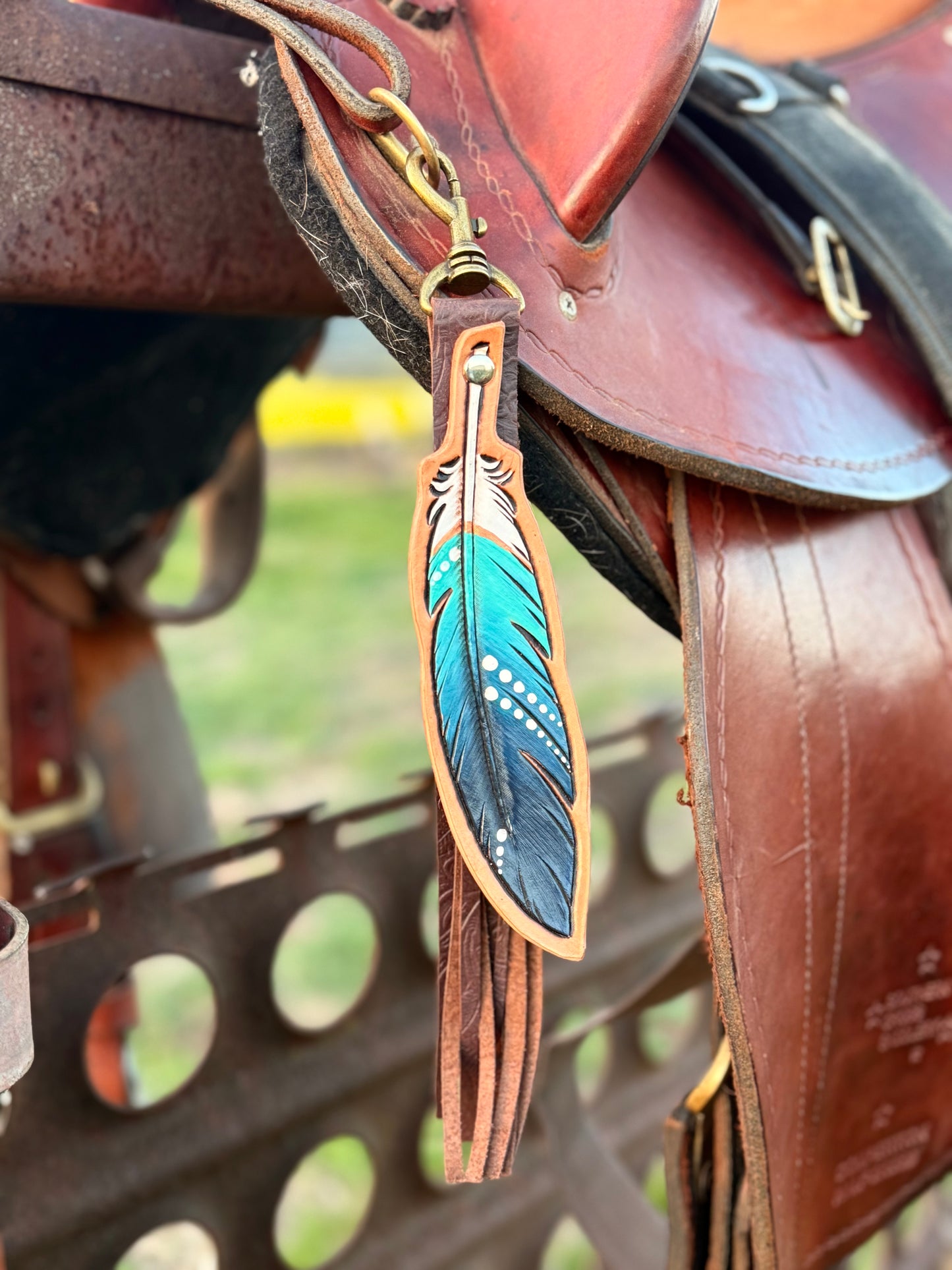 Feather Saddle Tags