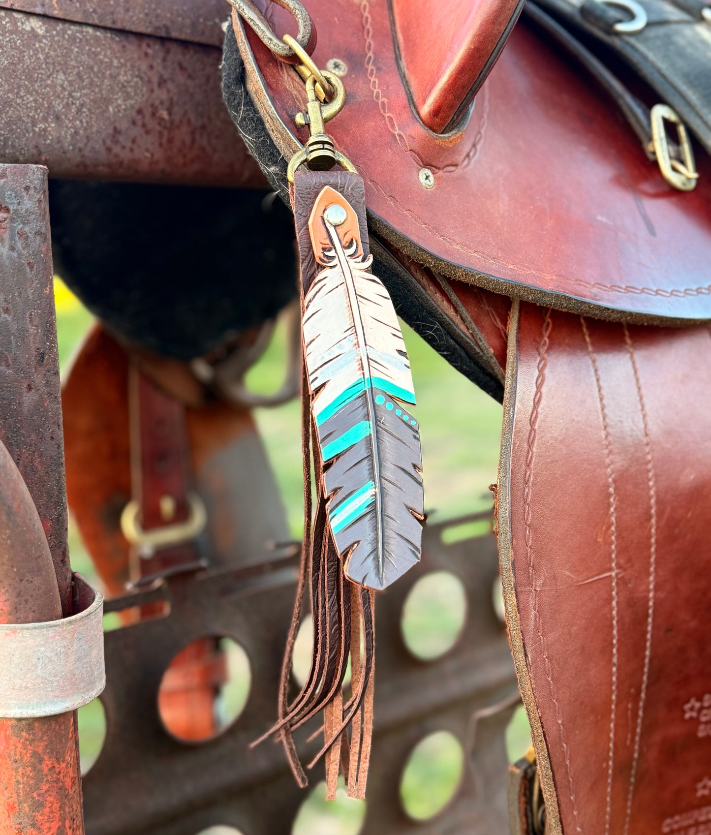 Feather Saddle Tags