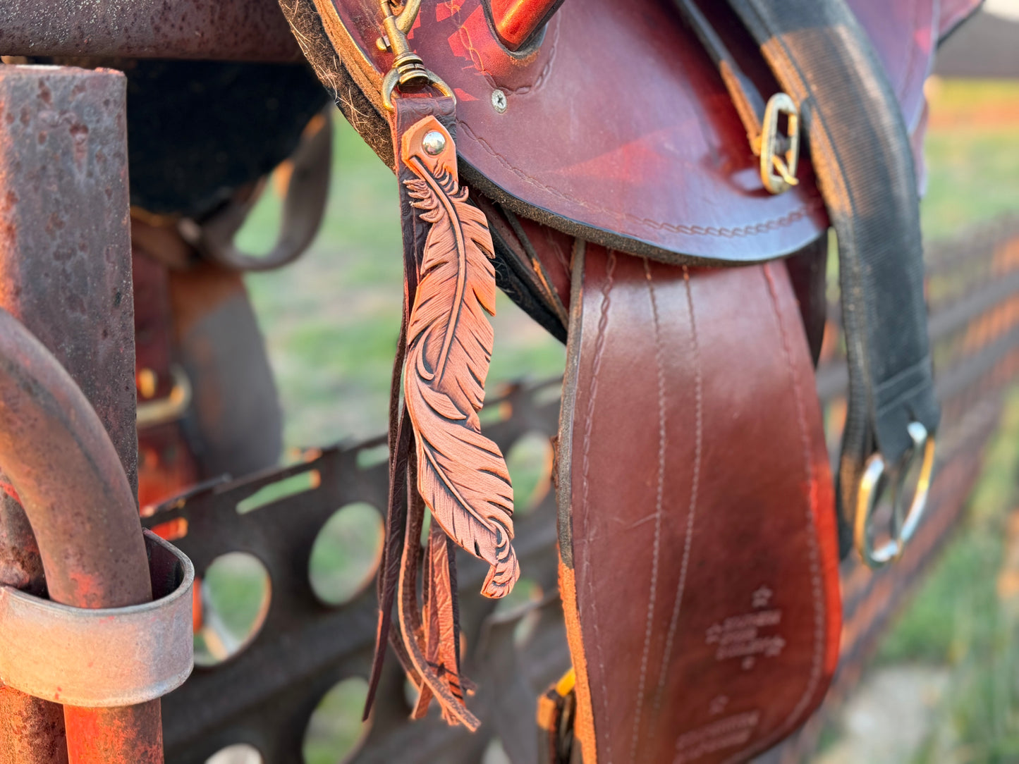 Feather Saddle Tags